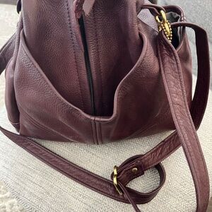 Victoria Leathers vintage medium teardrop crossbody bag